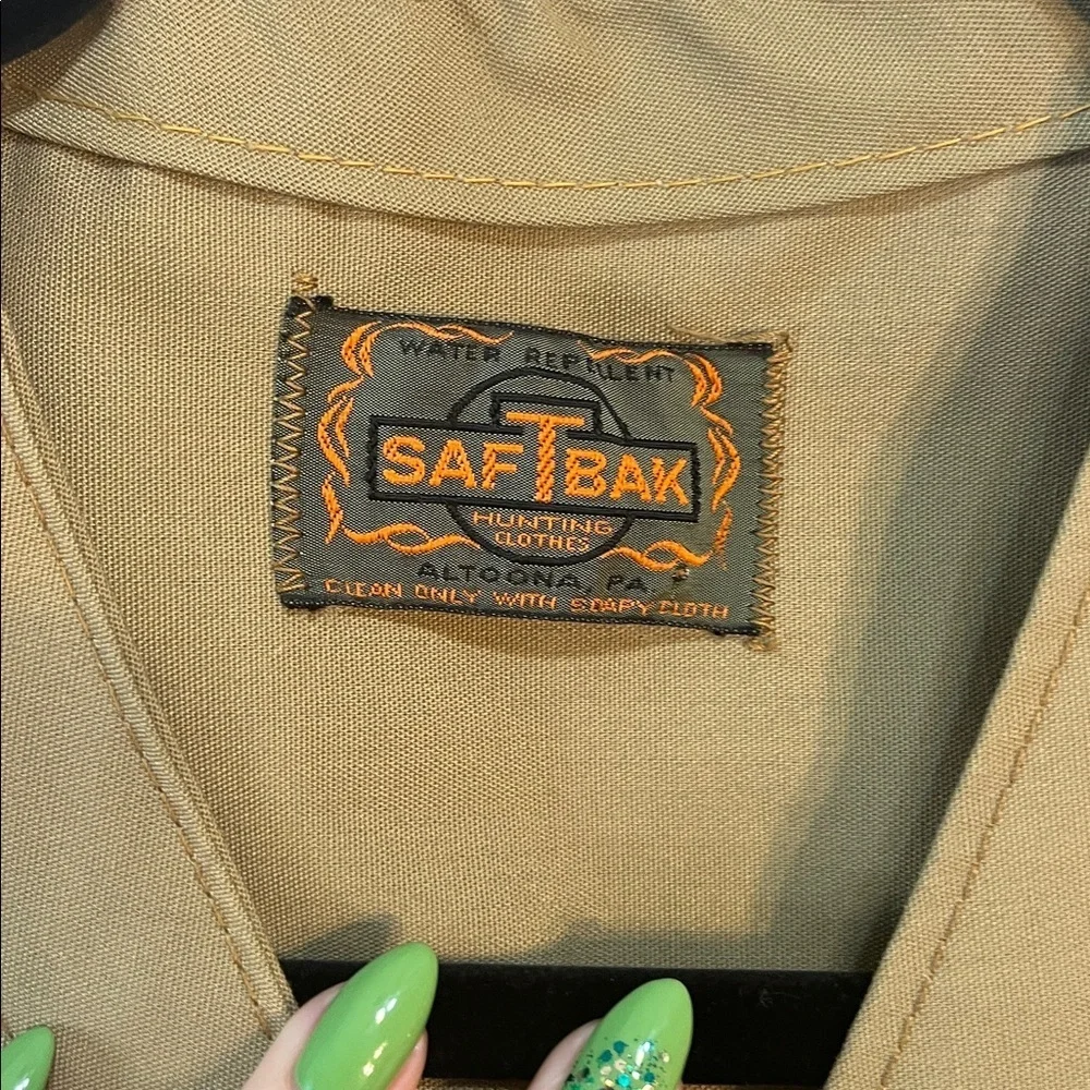 SafTbak Hunting Fishing Vest Outdoors Water Repellent Pockets
